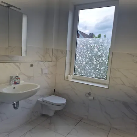 Tuacasa - Premium Gaestehaus Mit 5 Zimmern Hessisch Oldendorf