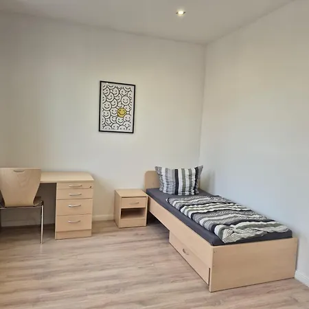 Gæstehus Tuacasa - Premium Gaestehaus Mit 5 Zimmern Hessisch Oldendorf